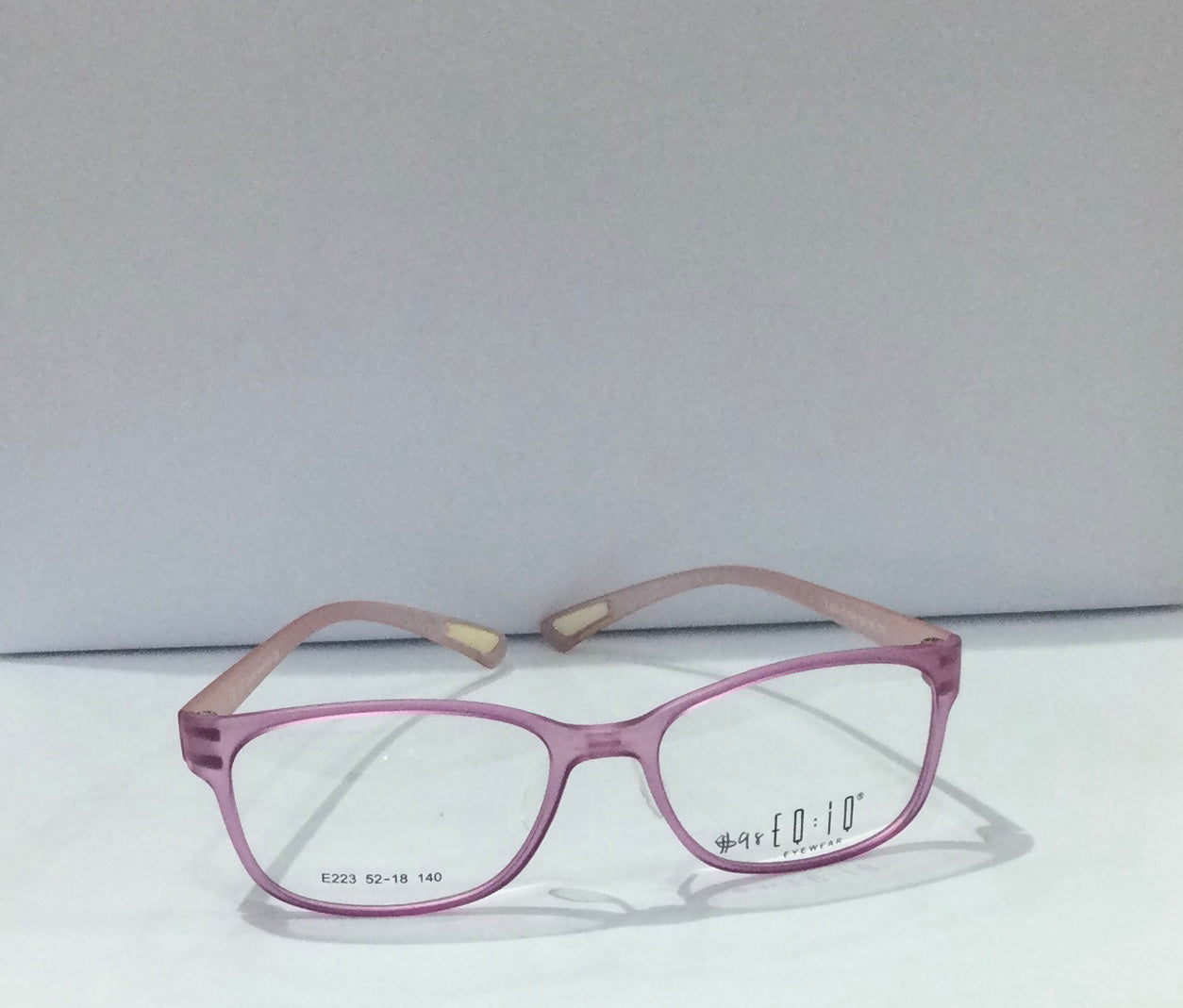 EQIQ FRAME E223 C15A 52-18