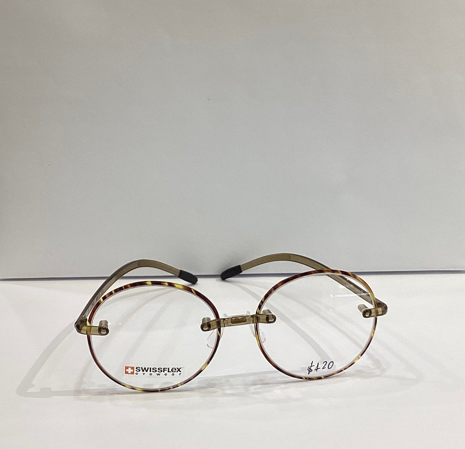 SWISSFLEX FRAME CONTUR AV29 HAVANA STRIPED SHAPE C142-49
