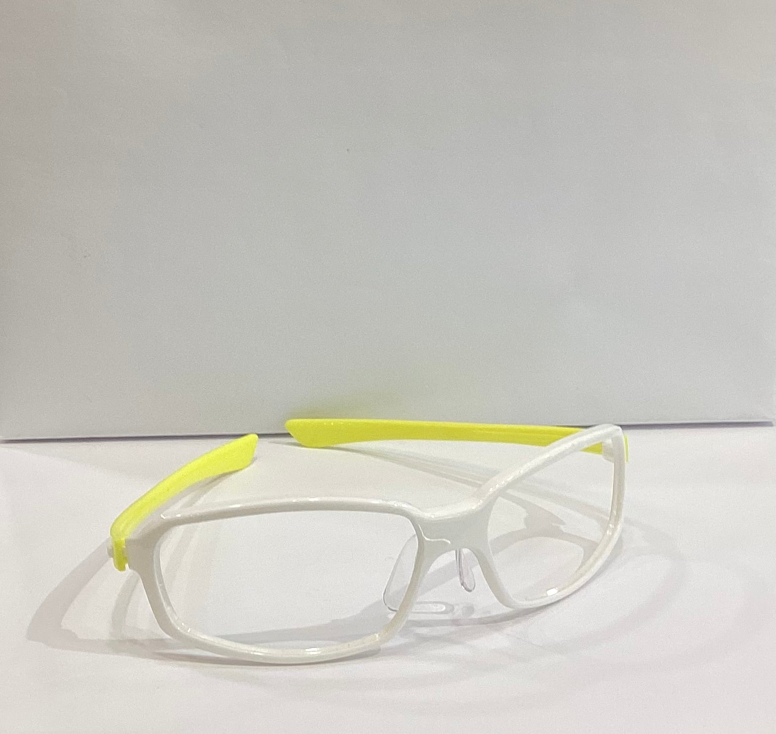 SWISSFLEX FRAME CHAMP FRONT 238P WHITE TEMPLE 287P LEMON